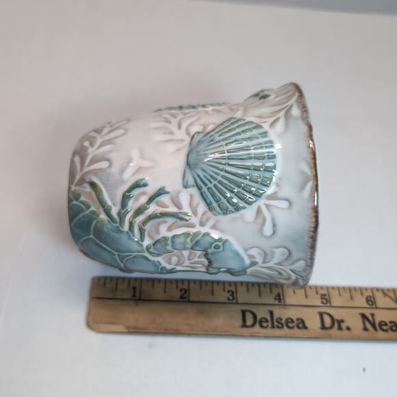 Set of 2 Cracker Barrel Mugs 3D Seahorse Seashell Starfish Lobster Beach Ocean - Picture 7 of 7